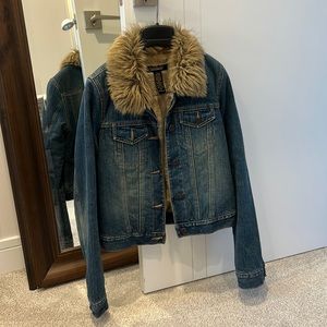 Vintage (2002) Abercrombie & Fitch denim jacket with fur lining, size medium